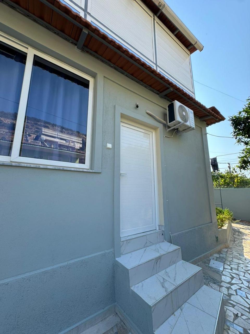 Miri Apartments Sarandë Exterior foto