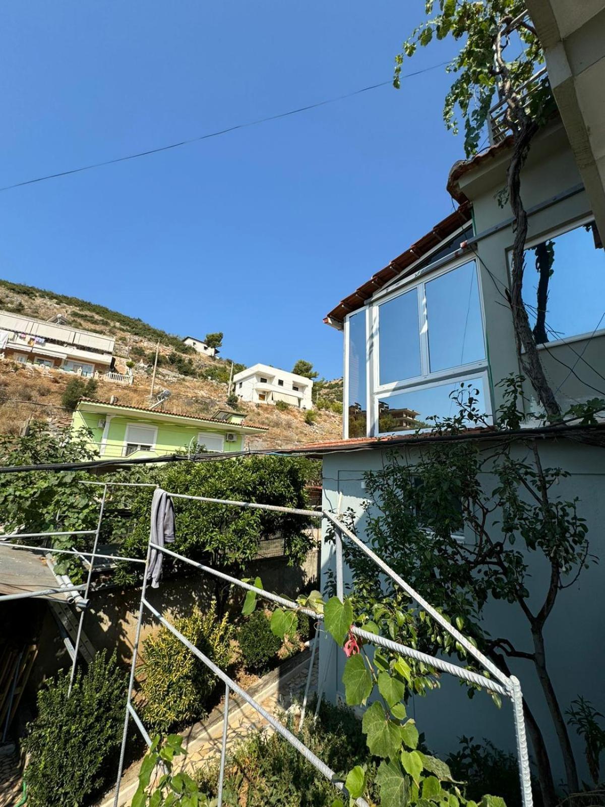 Miri Apartments Sarandë Exterior foto